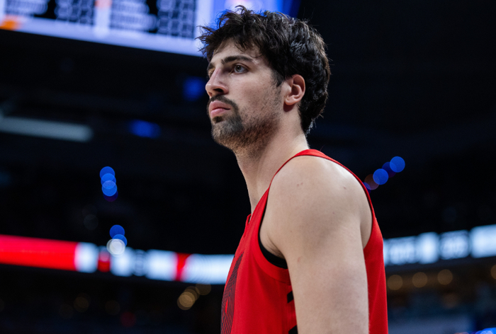 世界杯手机观看-30+6+2+2，因为他老了，交易他，结果他焕发新生，要带队进季后赛|霍勒迪|开拓者|朱霍勒迪|快船|阿夫迪亚_新浪体育_新浪新闻